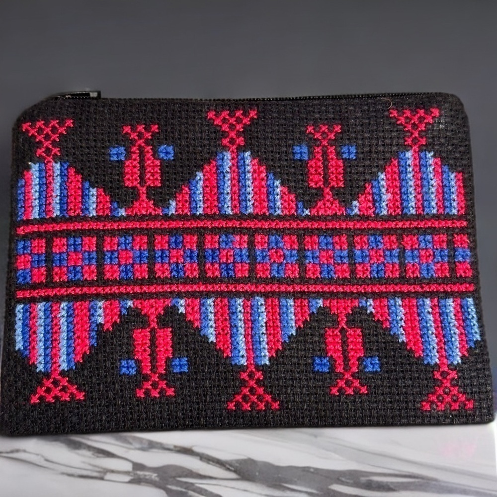 NWT Zip Pouch Embroidered Cross Stitched Palestinian Tatreez Handmade Bethlehem
